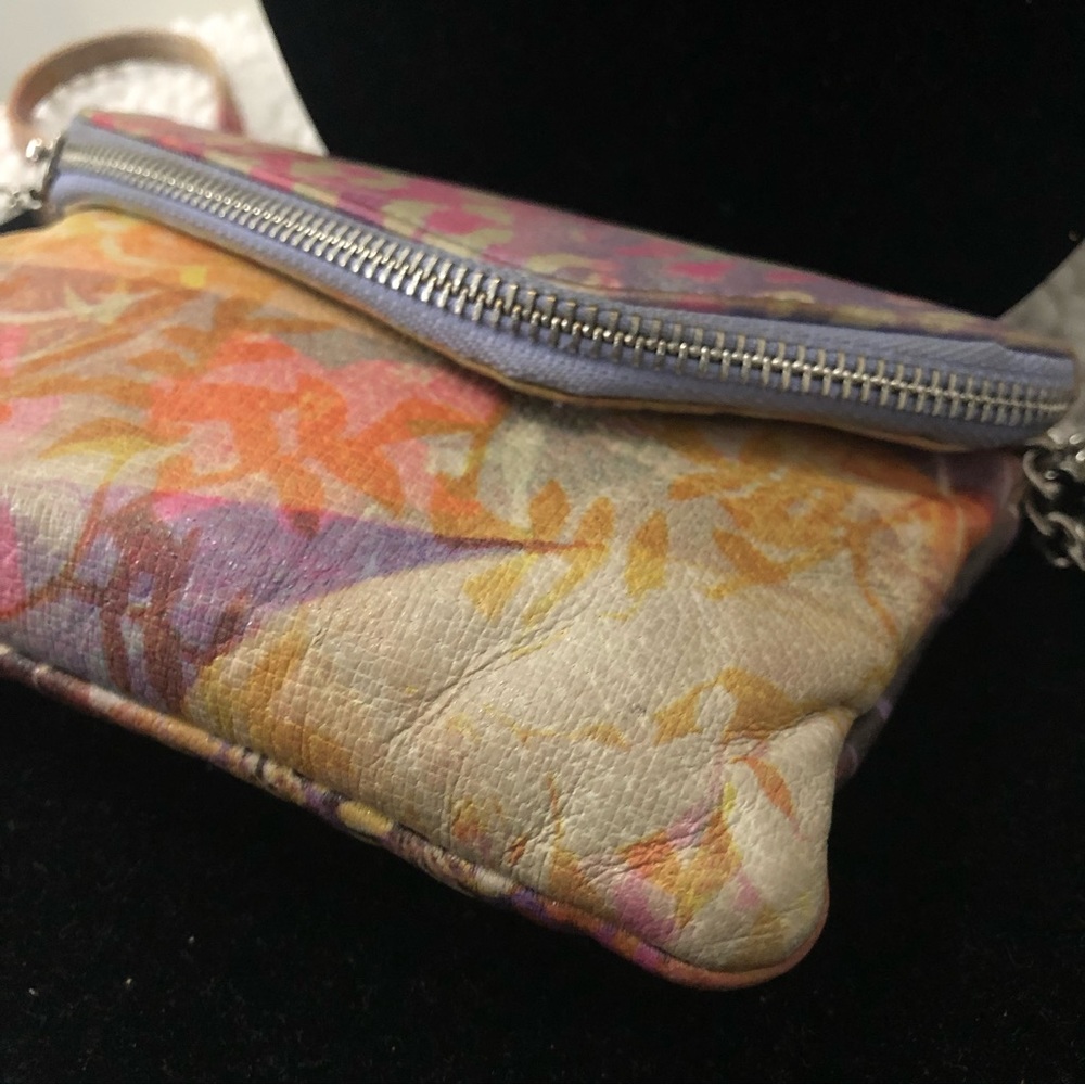 HOBO International Small Fold-Over Organizer Crossbody Purse - Picture 4 of 14